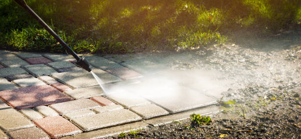 Best Pool Deck Cleaning  in Lofall, WA
